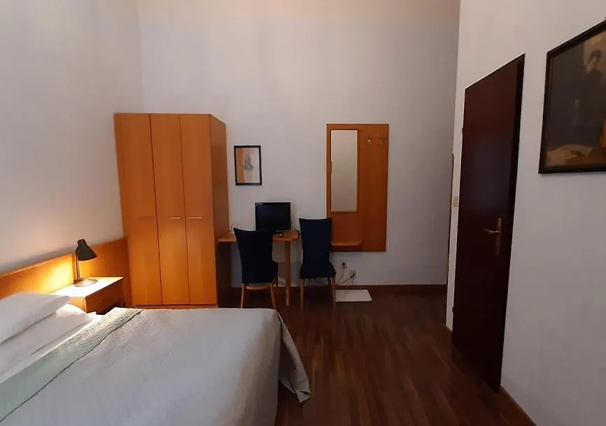 Pension Lerner Vienna Bed & Breakfast