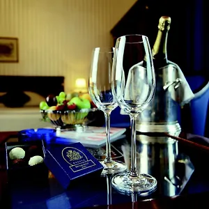 5* Szálloda Ambassador