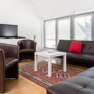 Next To Stateopera With Aircondition Apartamento