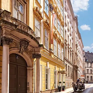 4* Szálloda Pertschy Palais