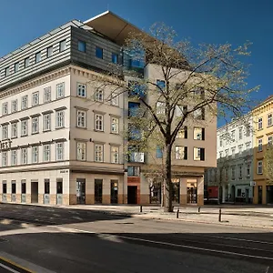 Radisson Blu Triest Hotel, Vienne