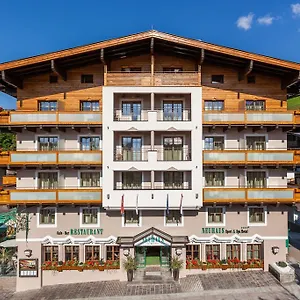 **** Hotel Neuhaus Austria